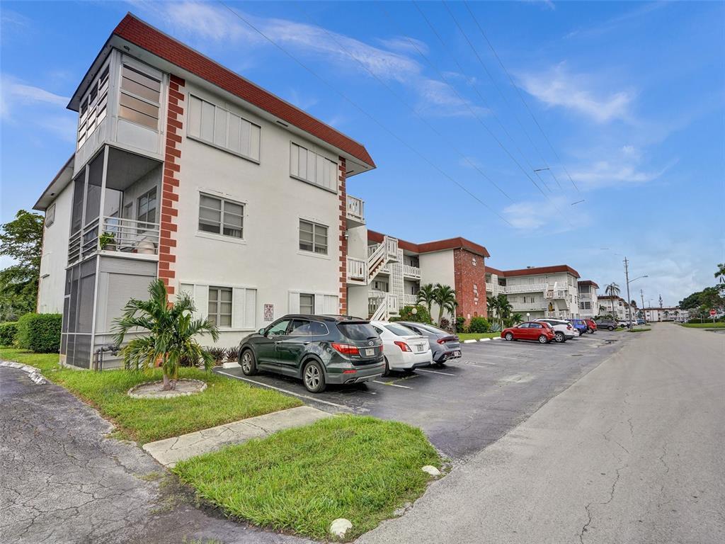 PARK SOUTH SEVEN INC CONDO - Residential