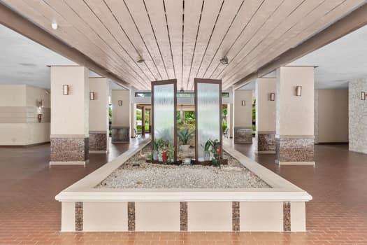 GRANDVIEW AT EMERALD HILLS CONDO - Residential