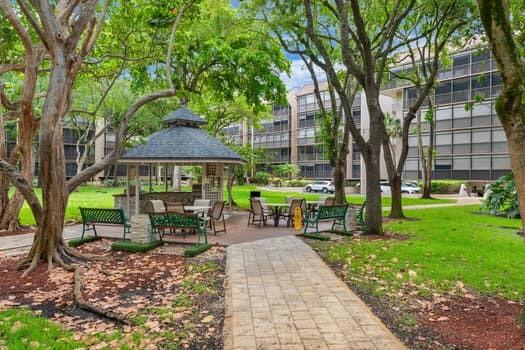 GRANDVIEW AT EMERALD HILLS CONDO - Residential