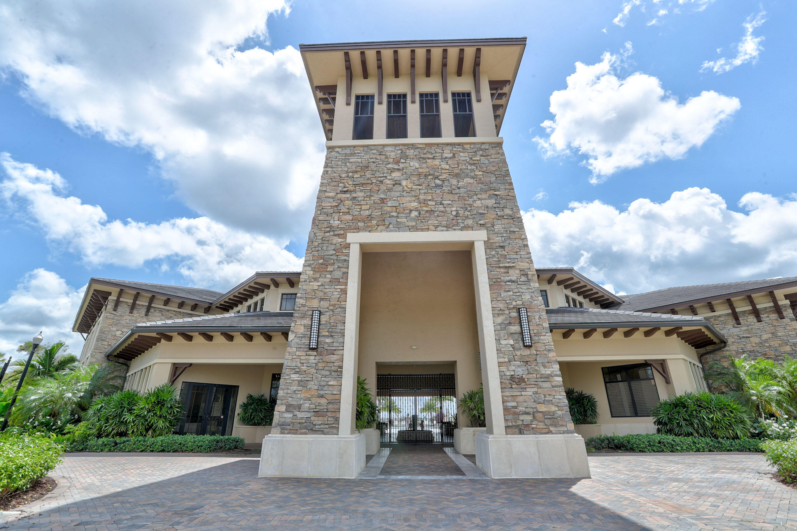 BRUSCHI PROPERTY - Residential
