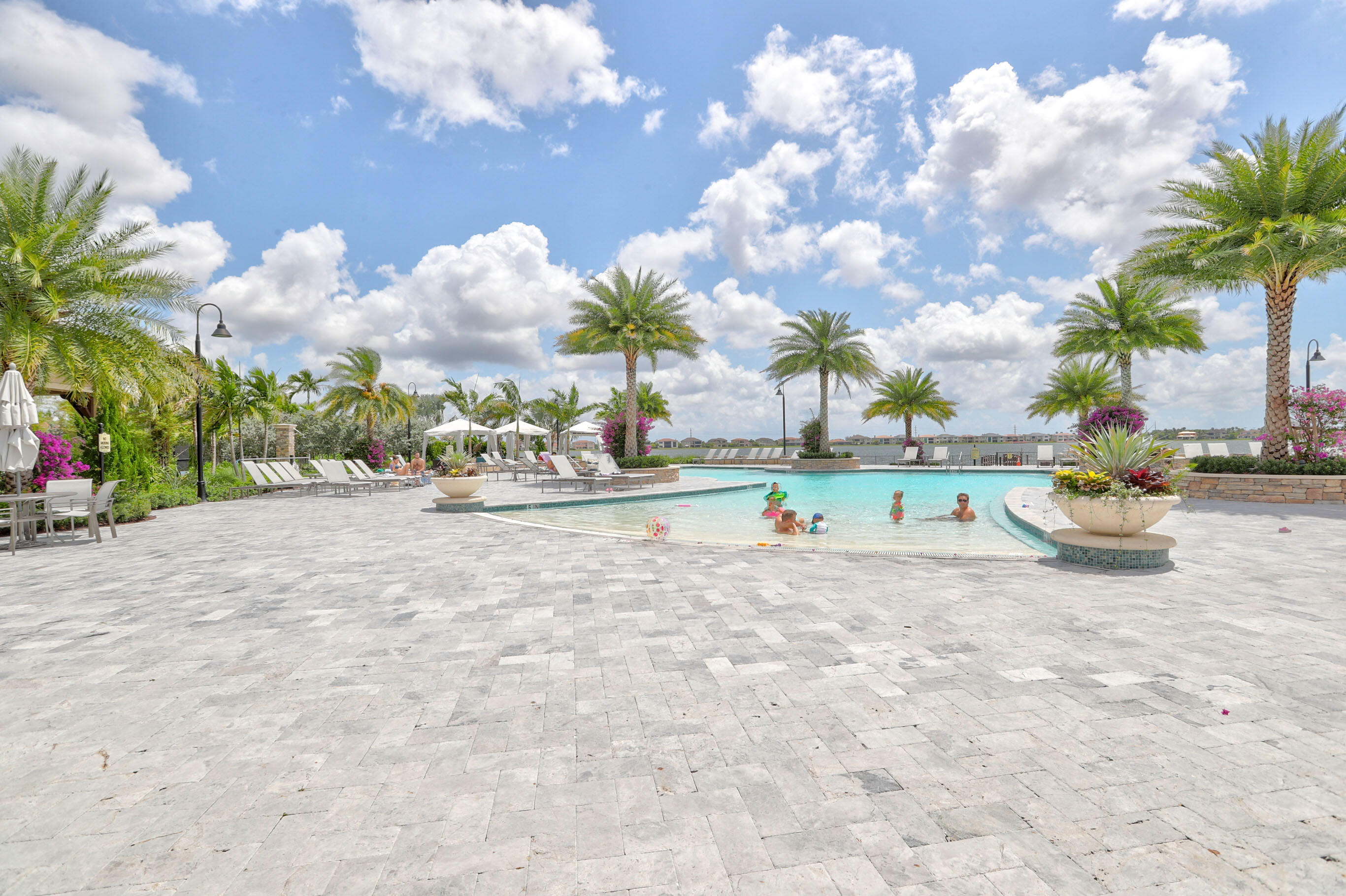 BRUSCHI PROPERTY - Residential