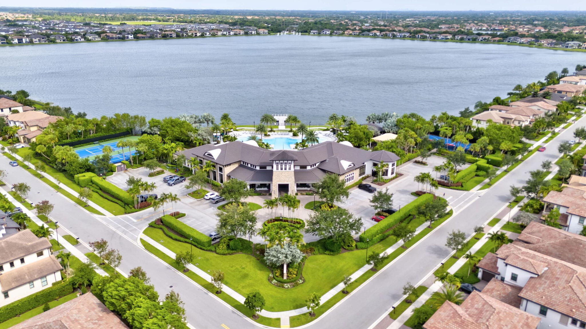 BRUSCHI PROPERTY - Residential