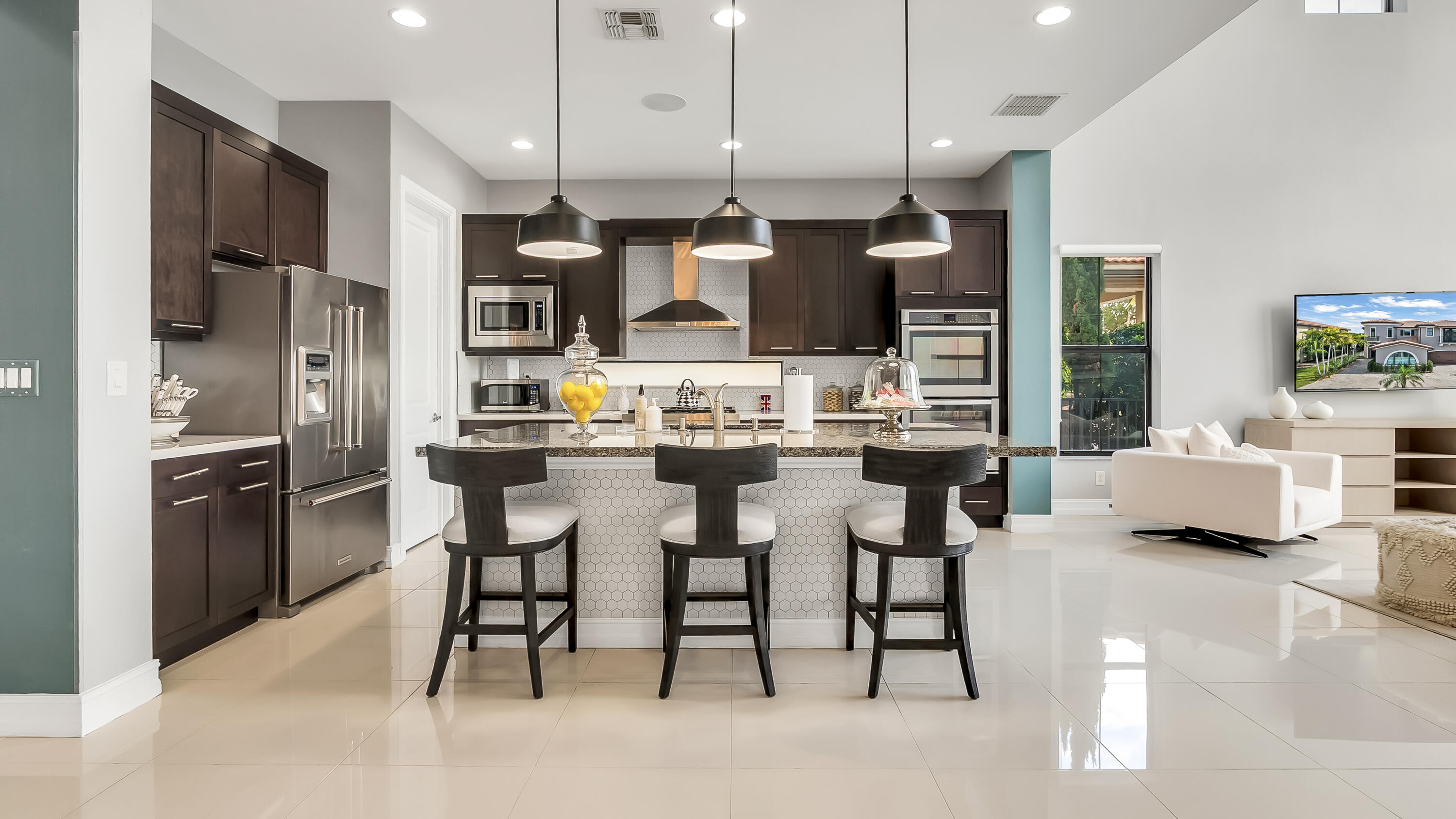 BRUSCHI PROPERTY - Residential