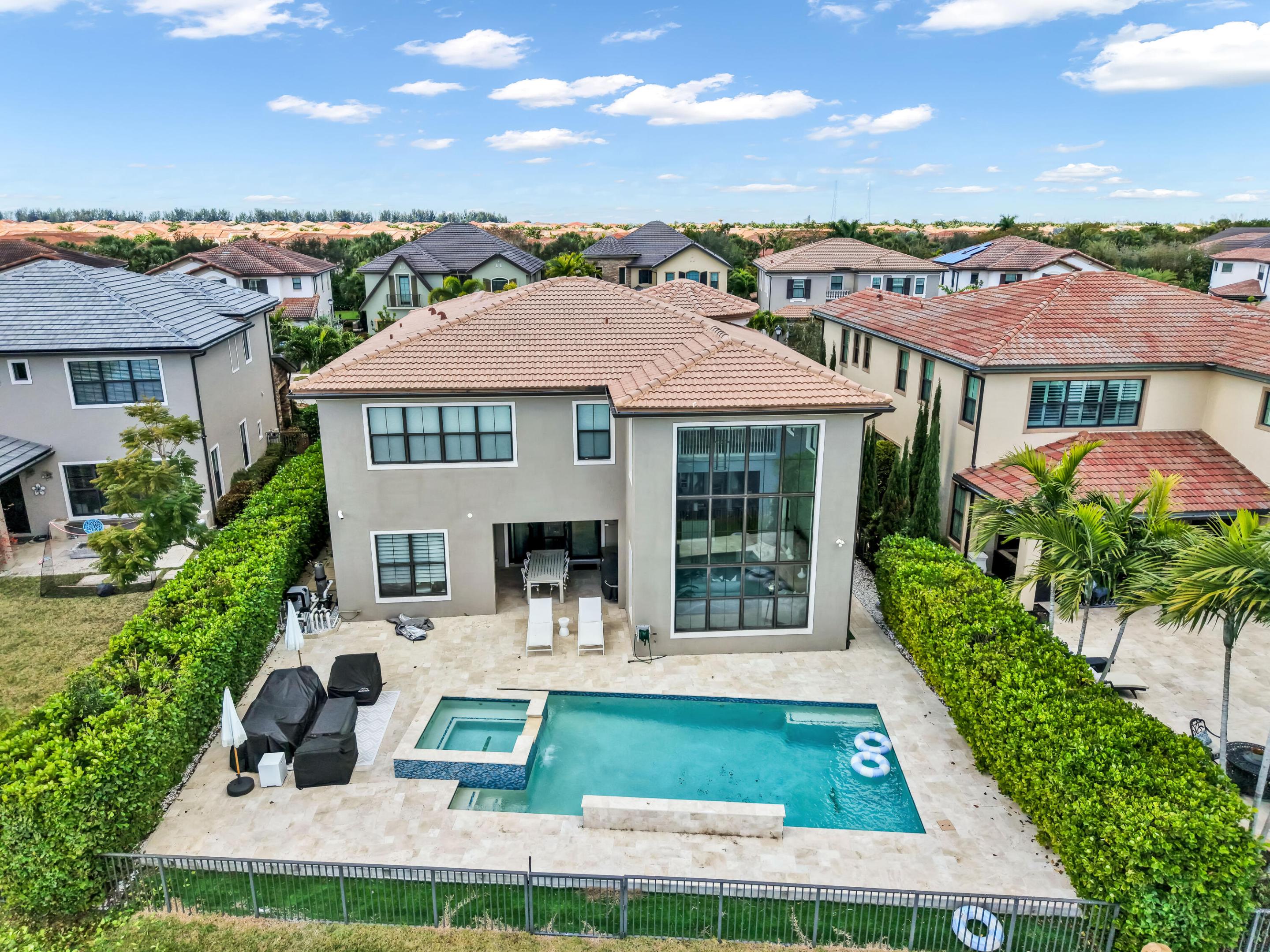 BRUSCHI PROPERTY - Residential