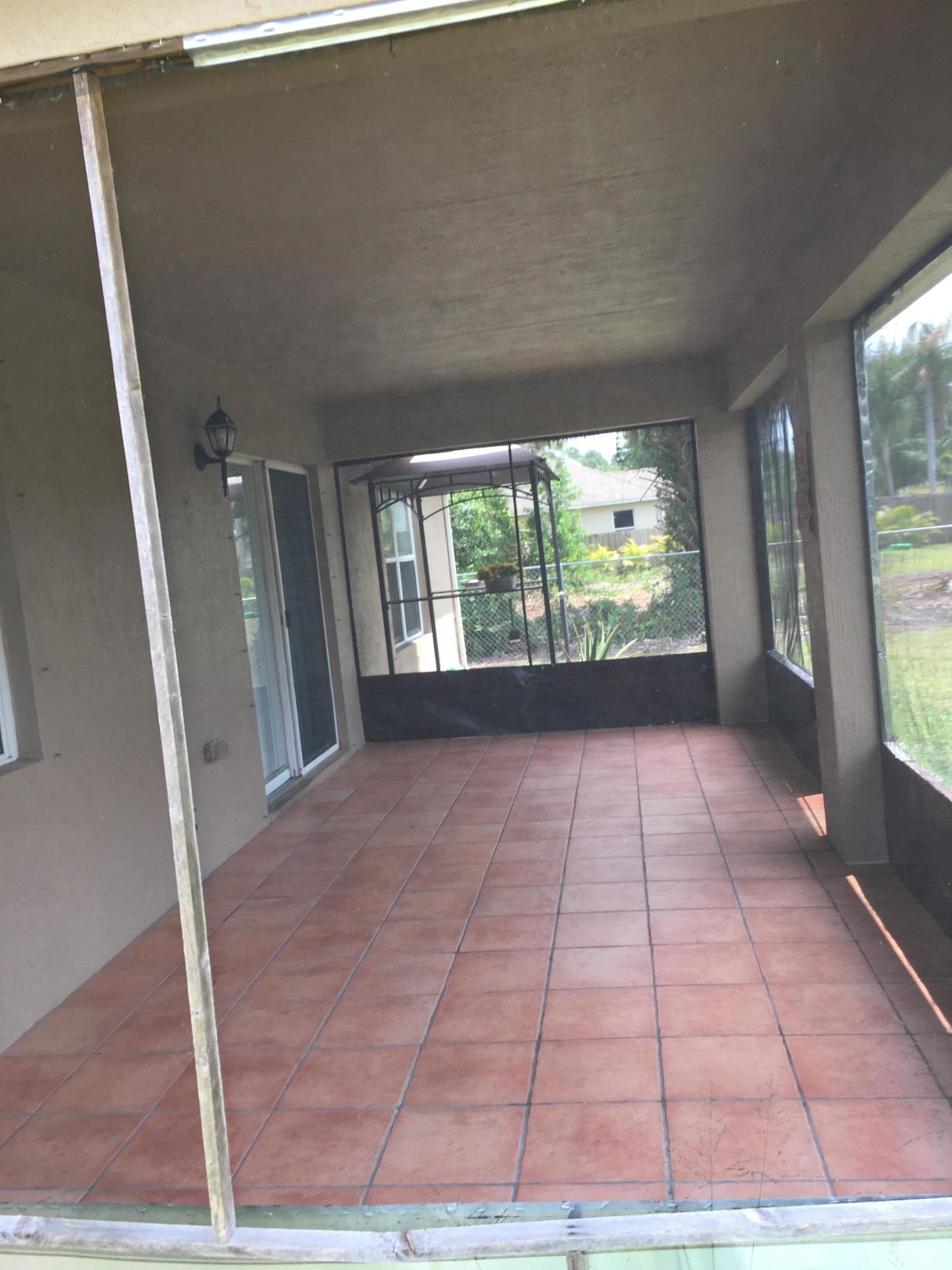 PORT ST LUCIE SECTION 20 - Residential Lease