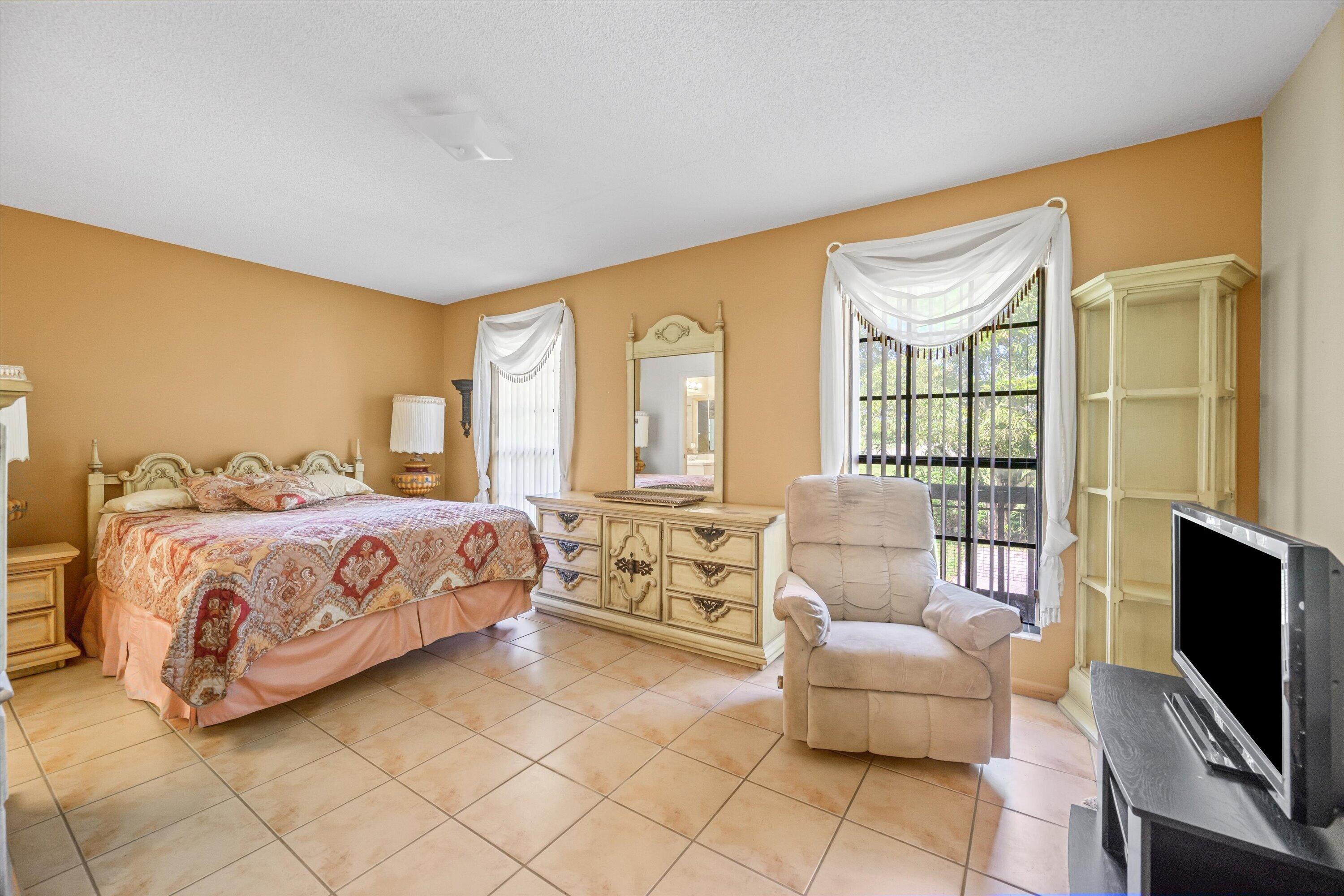 LOXAHATCHEE GROVES - Residential