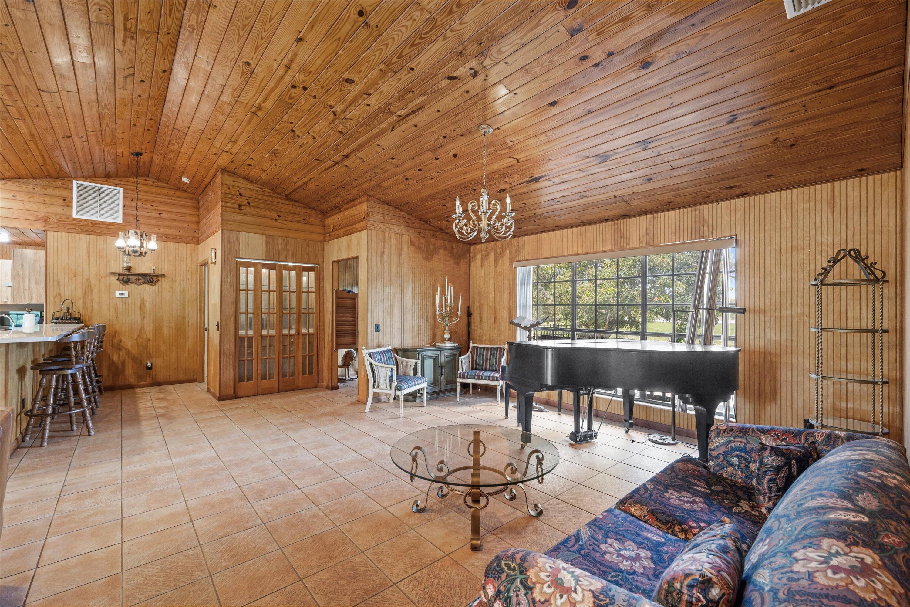 LOXAHATCHEE GROVES - Residential