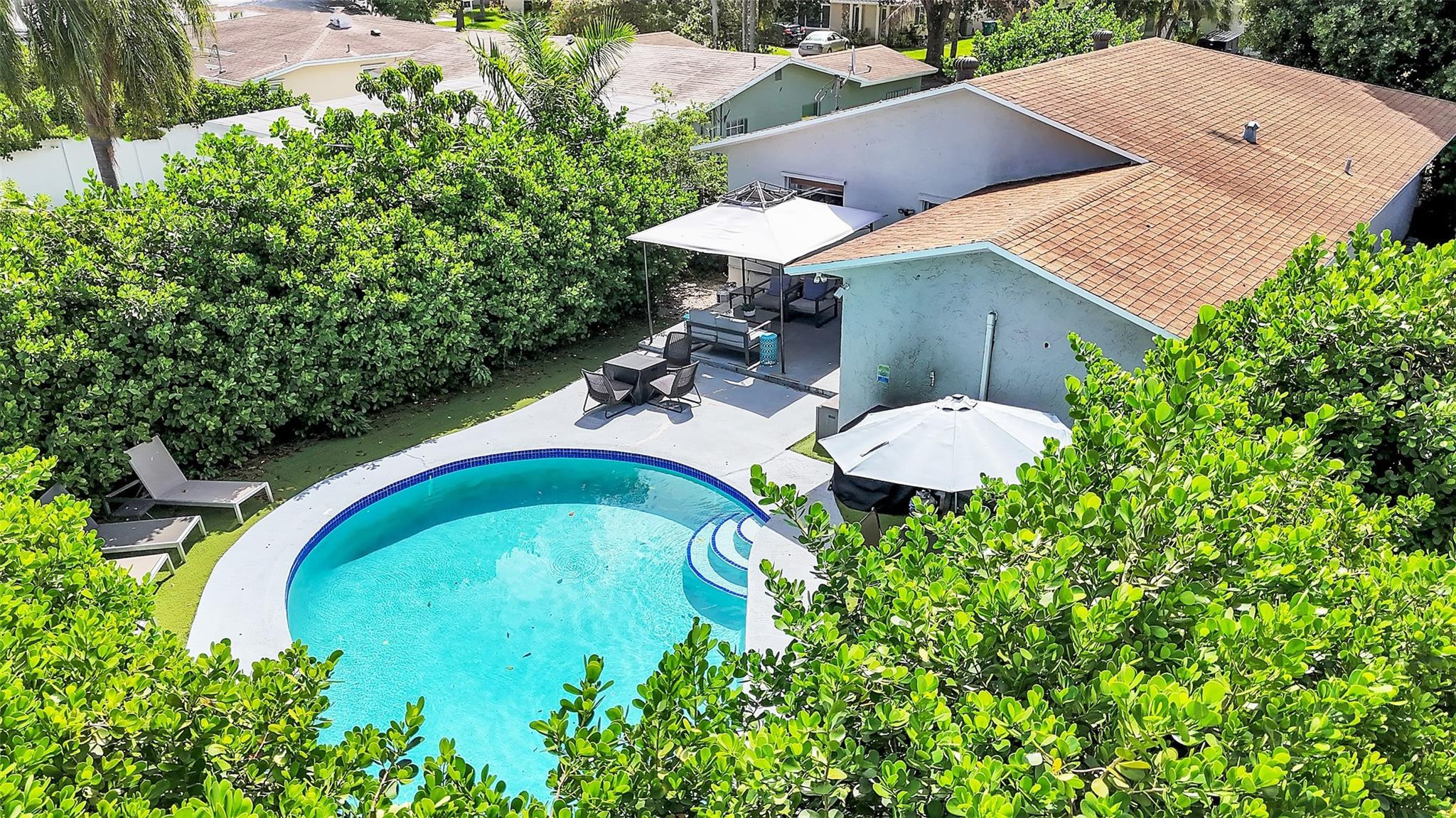 SOUTH DANIA HEIGHTS AMEN - Residential