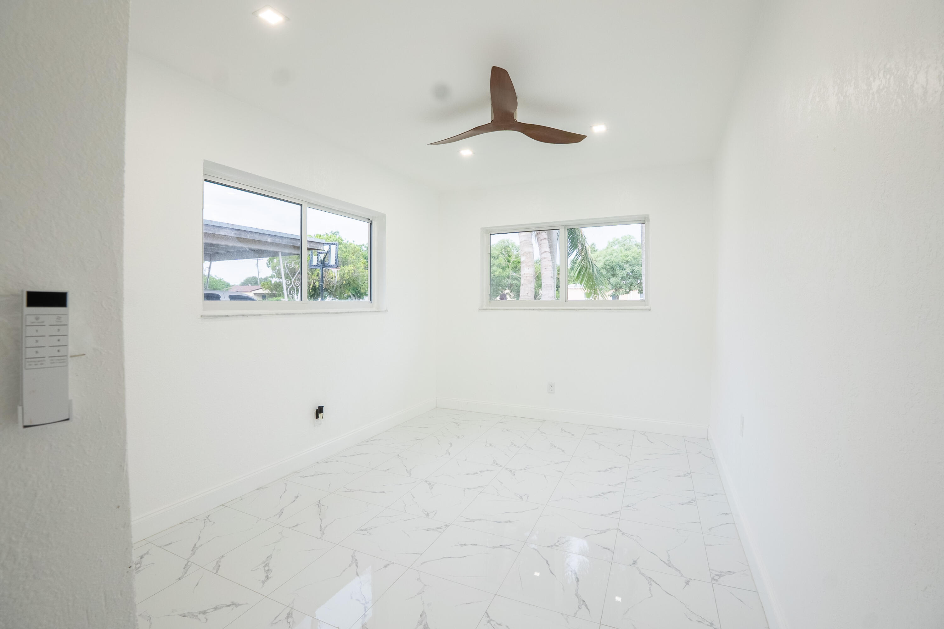 CRAVERO LAKE SHORE EST 2ND ADDN - Residential