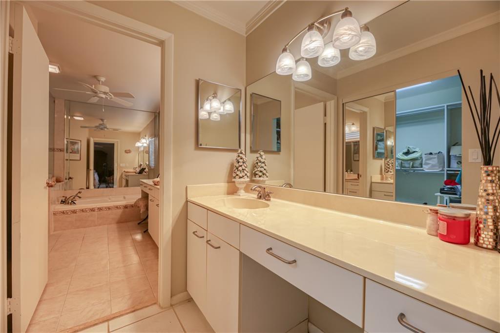 MONTEREY LAKE - Residential