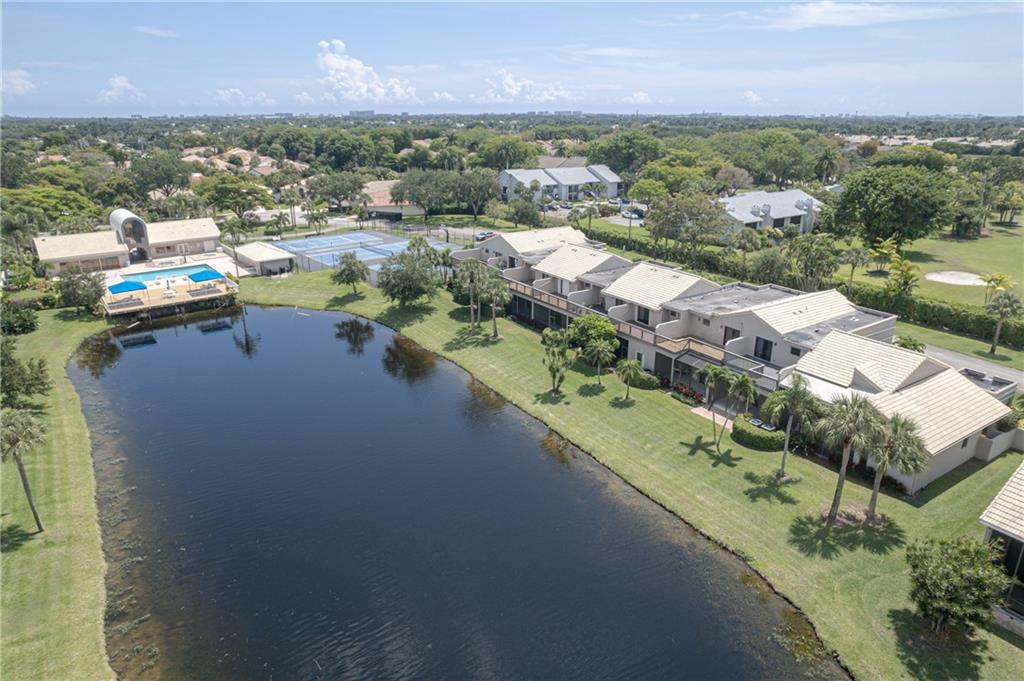 MONTEREY LAKE - Residential