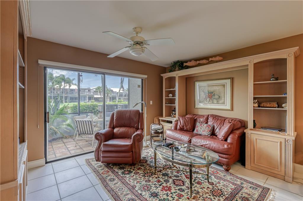 MONTEREY LAKE - Residential