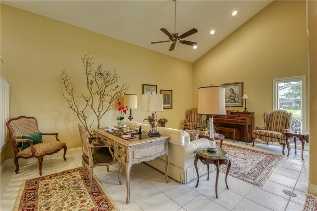 MONTEREY LAKE - Residential