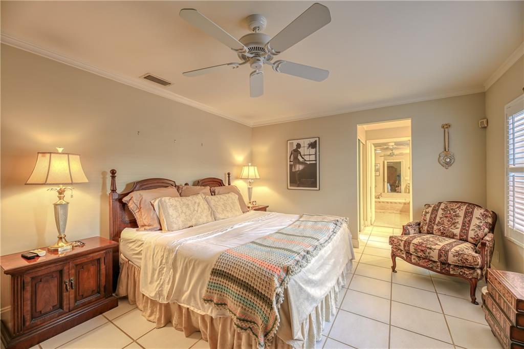 MONTEREY LAKE - Residential