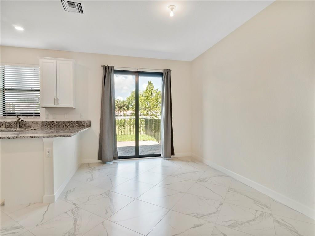FLAVOR PICT TOWNHOMES PUD - Residential Lease