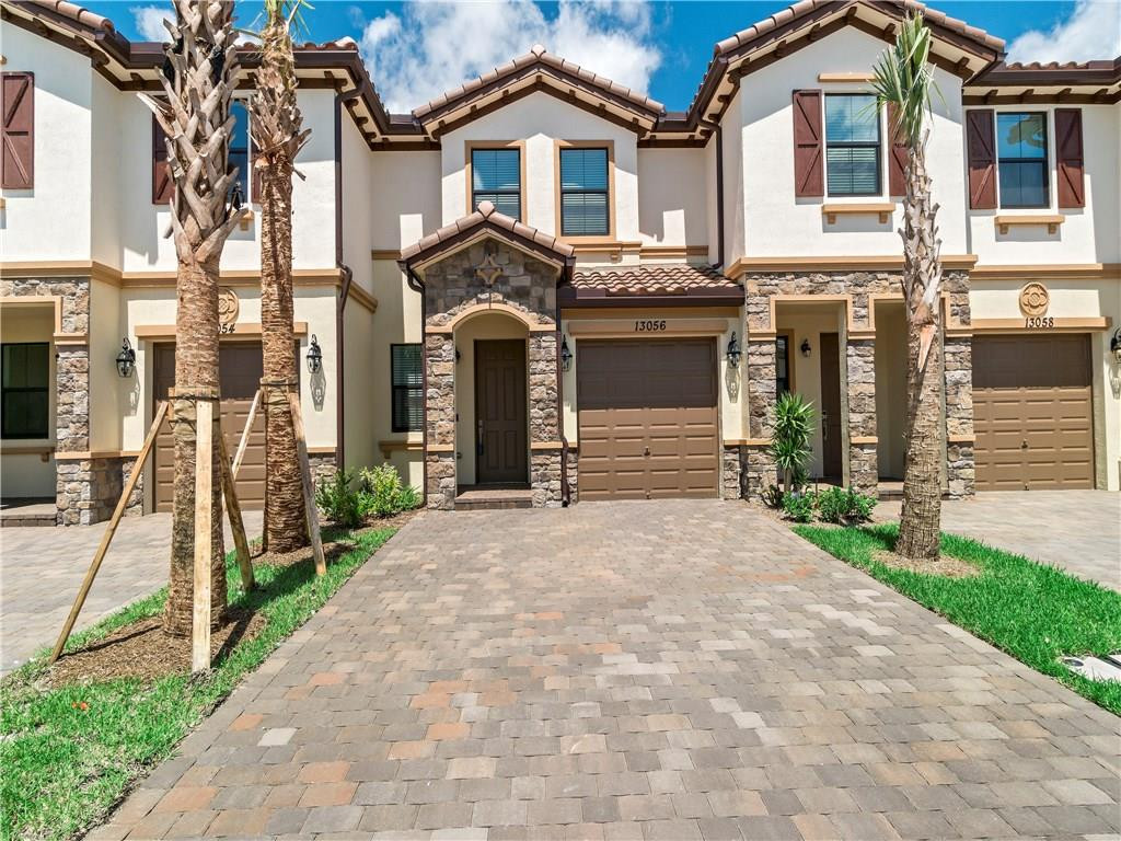 FLAVOR PICT TOWNHOMES PUD - Residential Lease