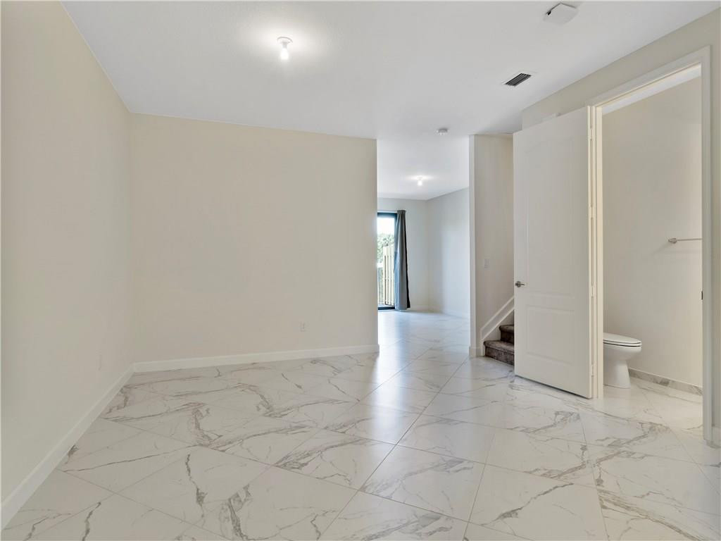 FLAVOR PICT TOWNHOMES PUD - Residential Lease