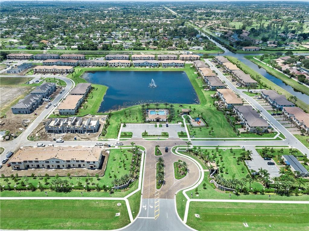 FLAVOR PICT TOWNHOMES PUD - Residential Lease