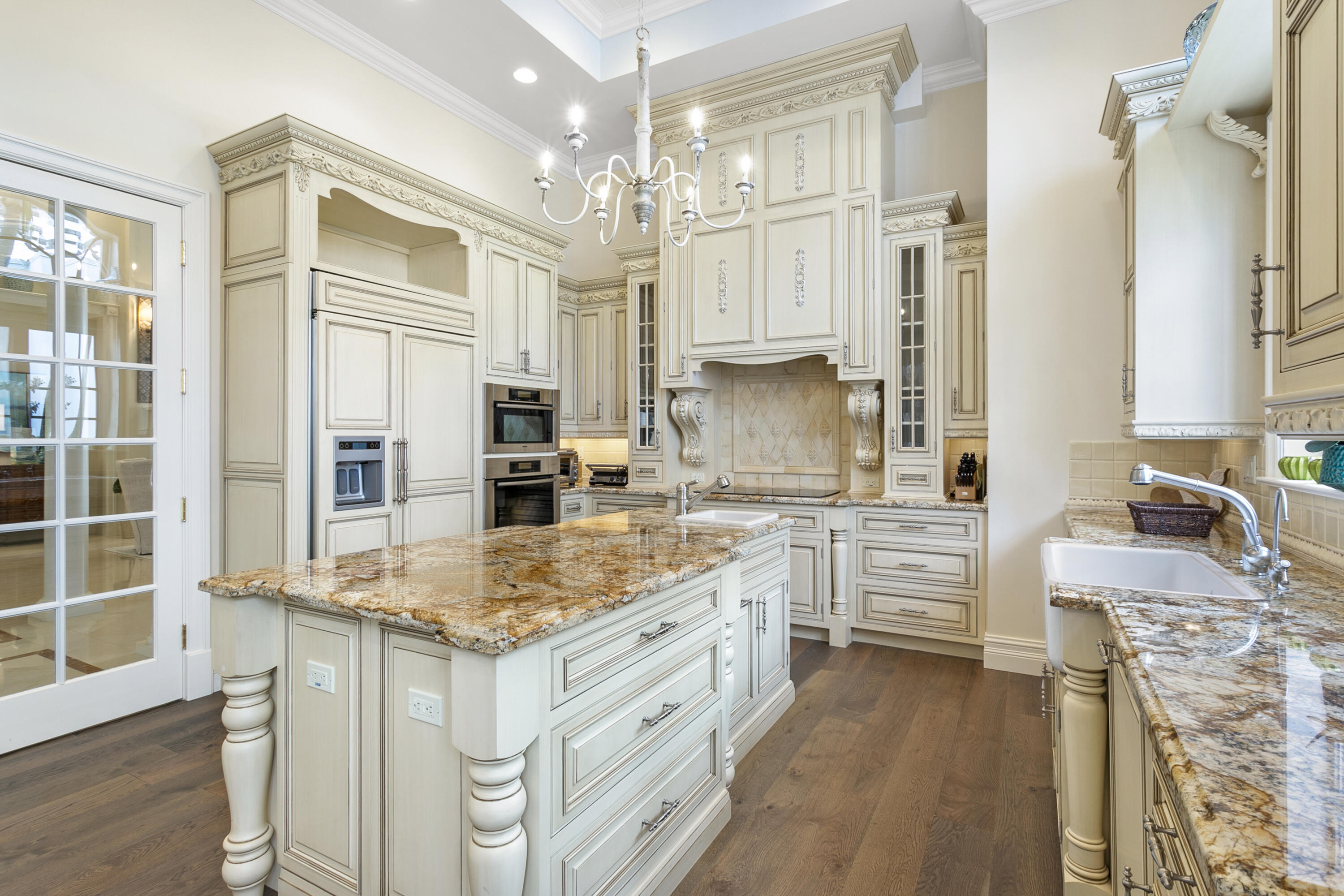 ADMIRALS COVE - Residential