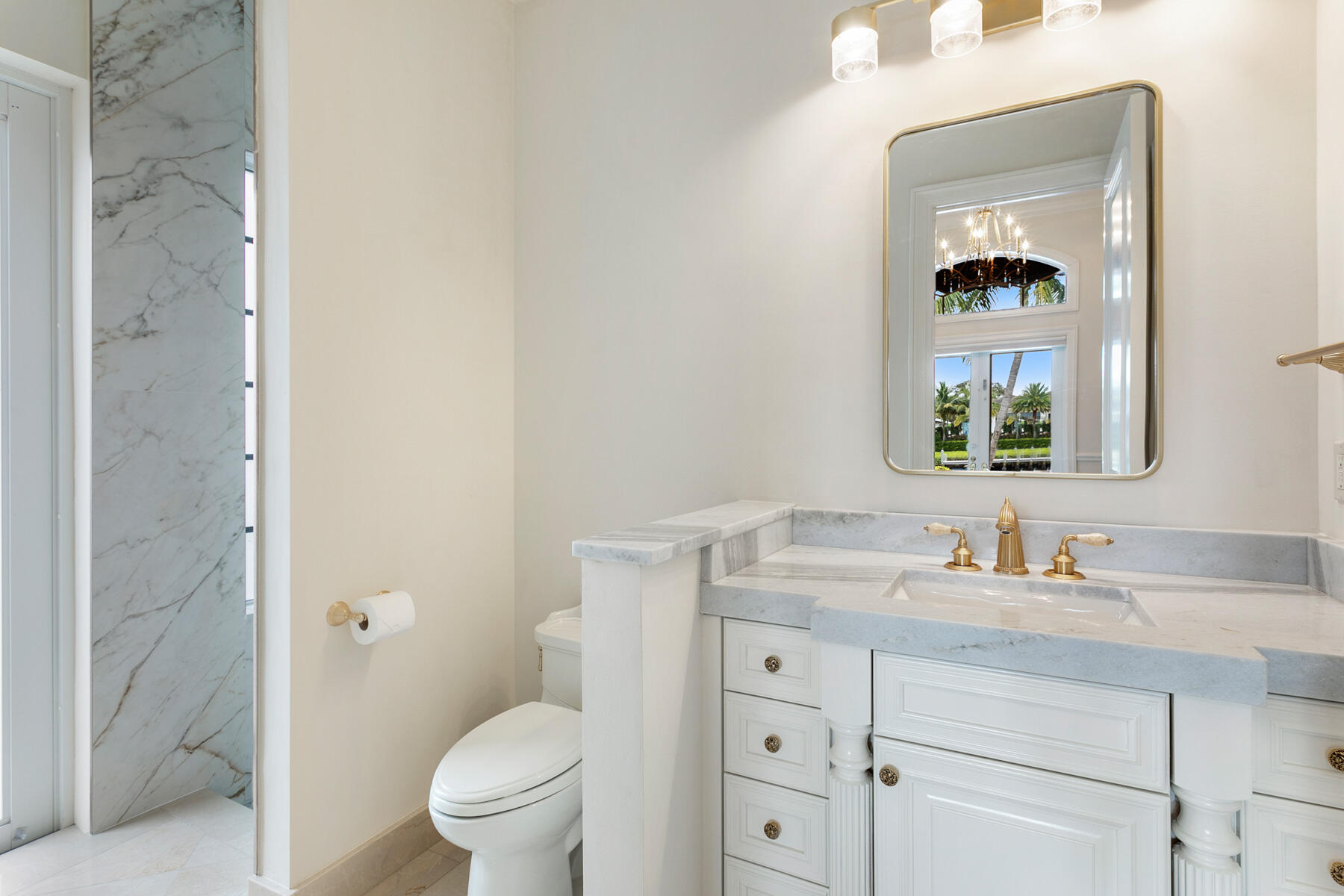 ADMIRALS COVE - Residential