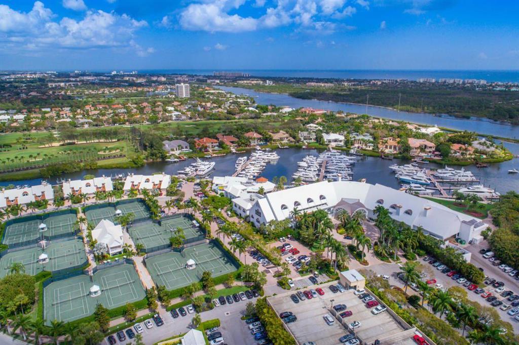 ADMIRALS COVE - Residential