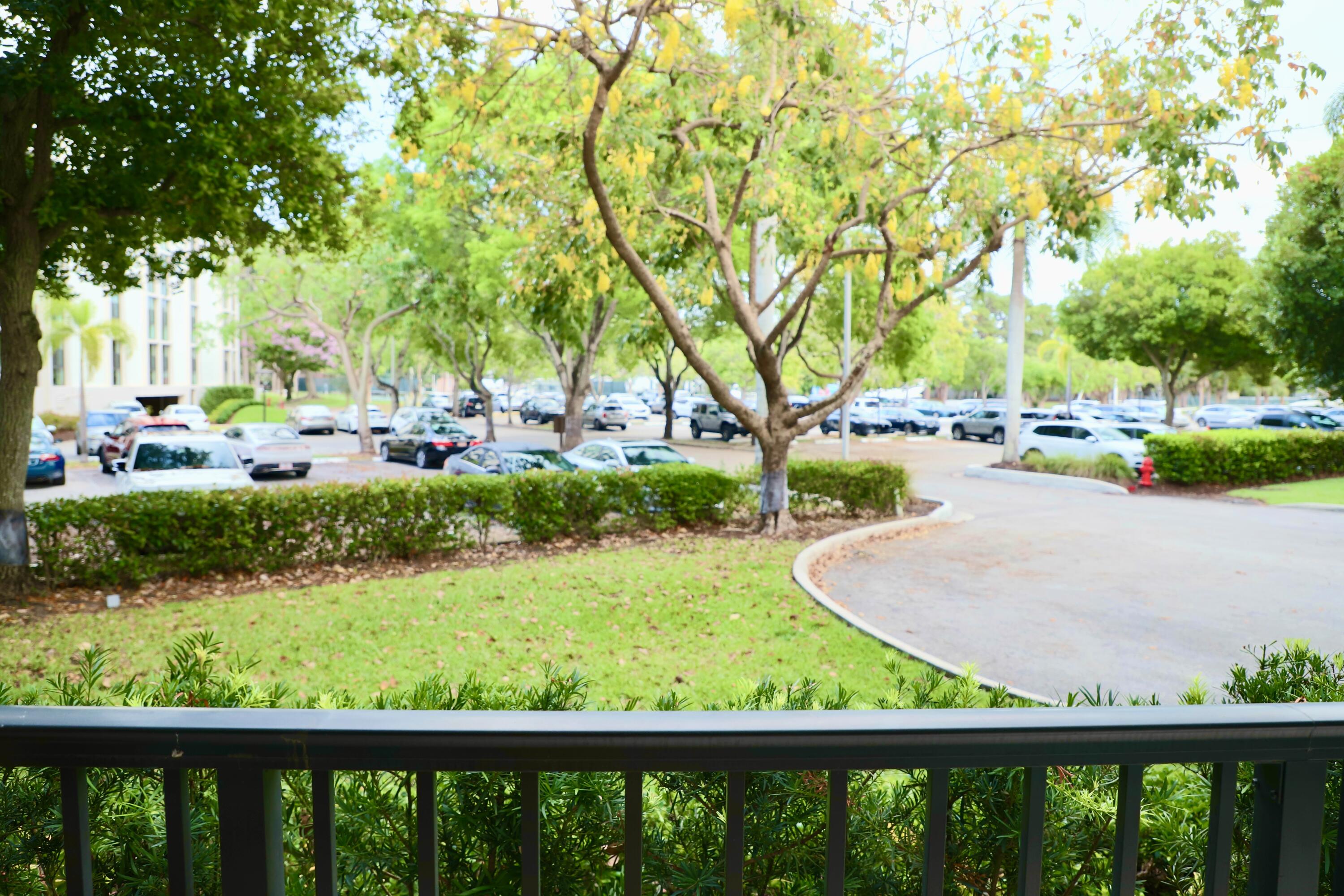 RIVER REACH CONDOMINIUM V - Residential