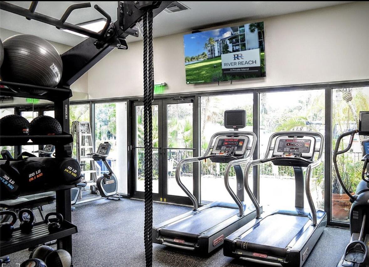 RIVER REACH CONDOMINIUM V - Residential