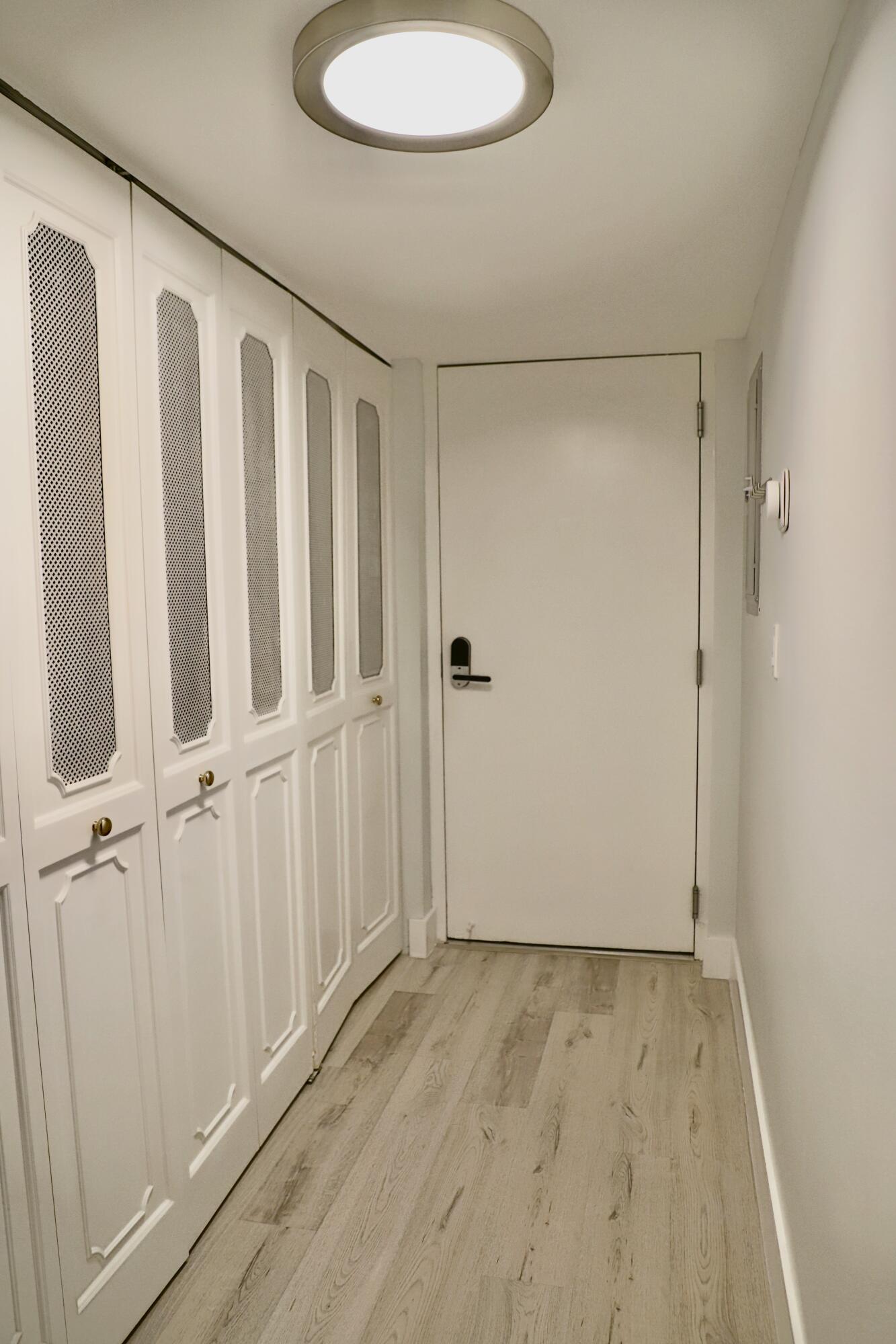 RIVER REACH CONDOMINIUM V - Residential