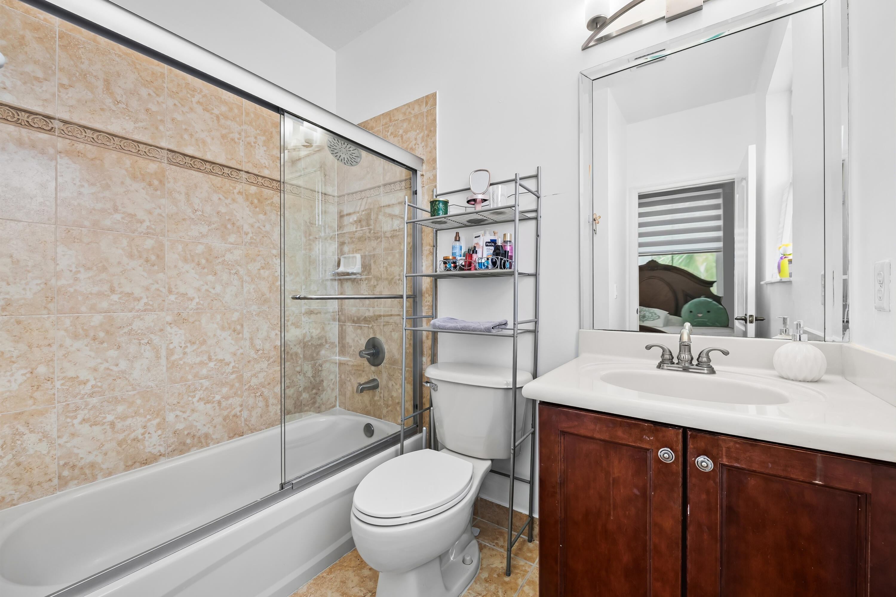 ISLANDS AT DORAL NORTHWEST - Residential