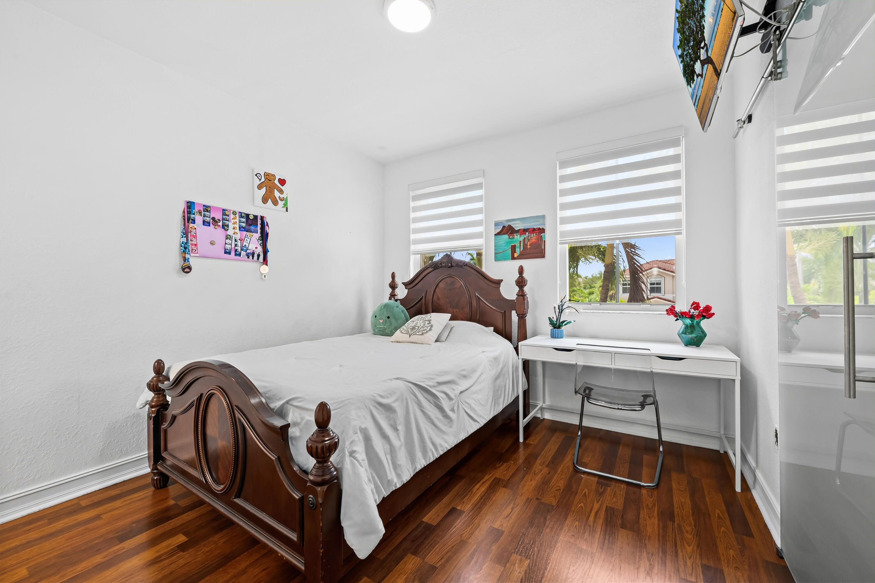 ISLANDS AT DORAL NORTHWEST - Residential
