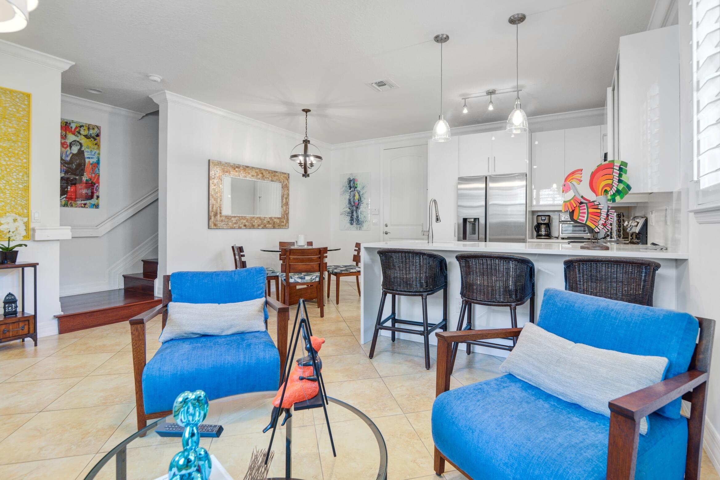 BAREFOOT BEACH VILLAS - Residential