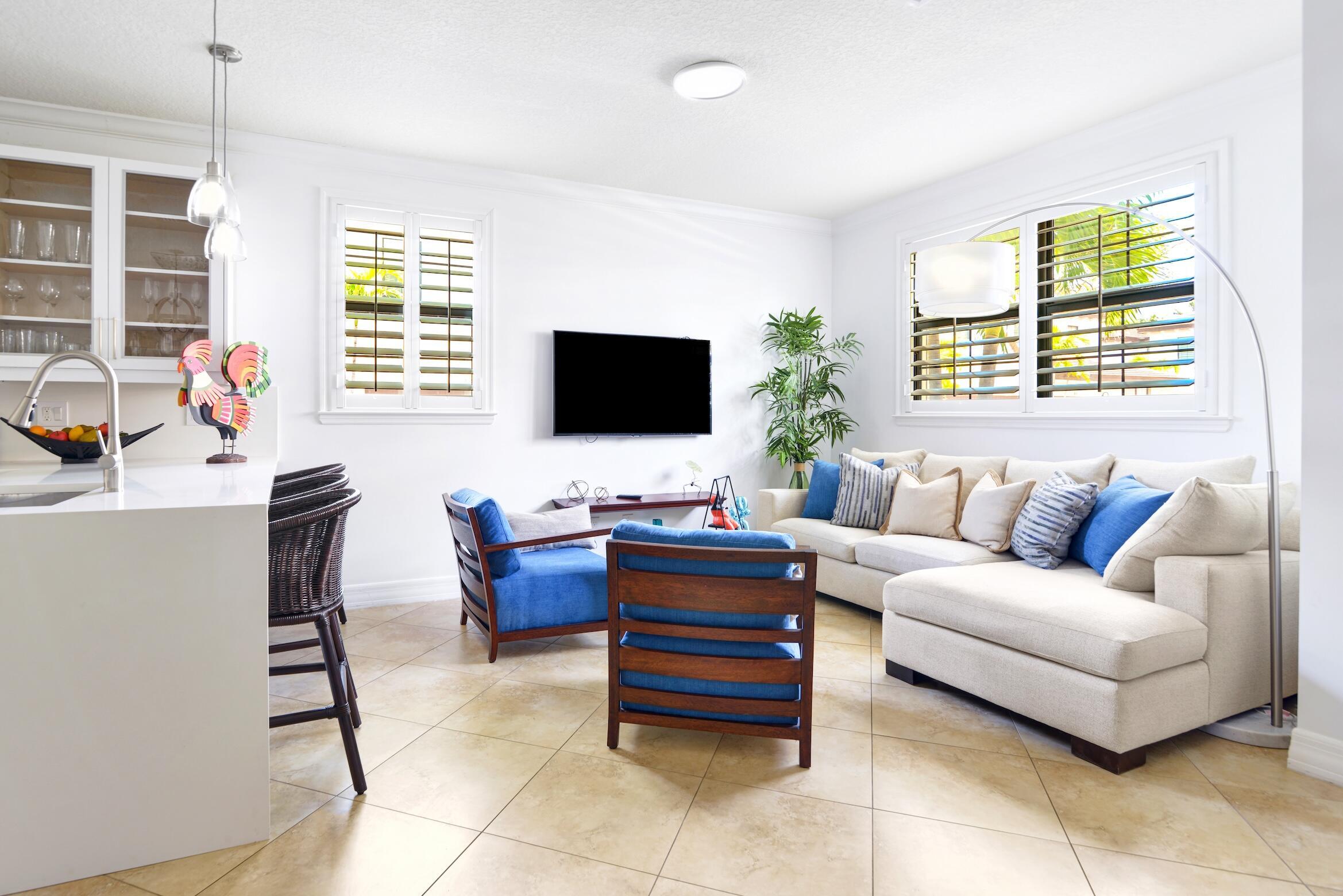 BAREFOOT BEACH VILLAS - Residential