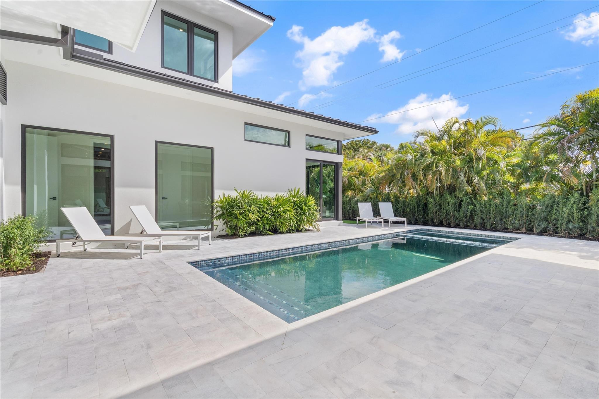 Coral Ridge - Residential