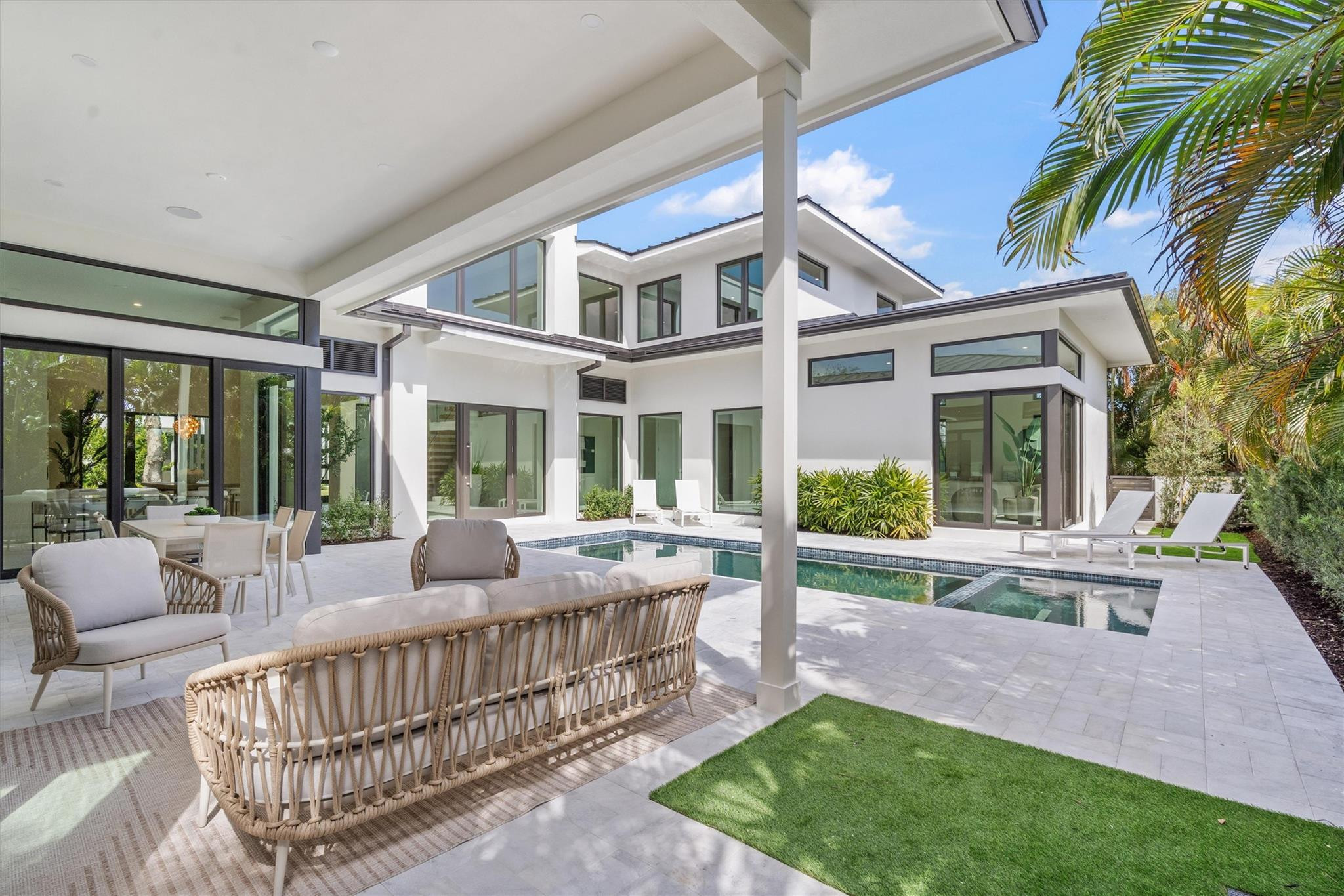 Coral Ridge - Residential