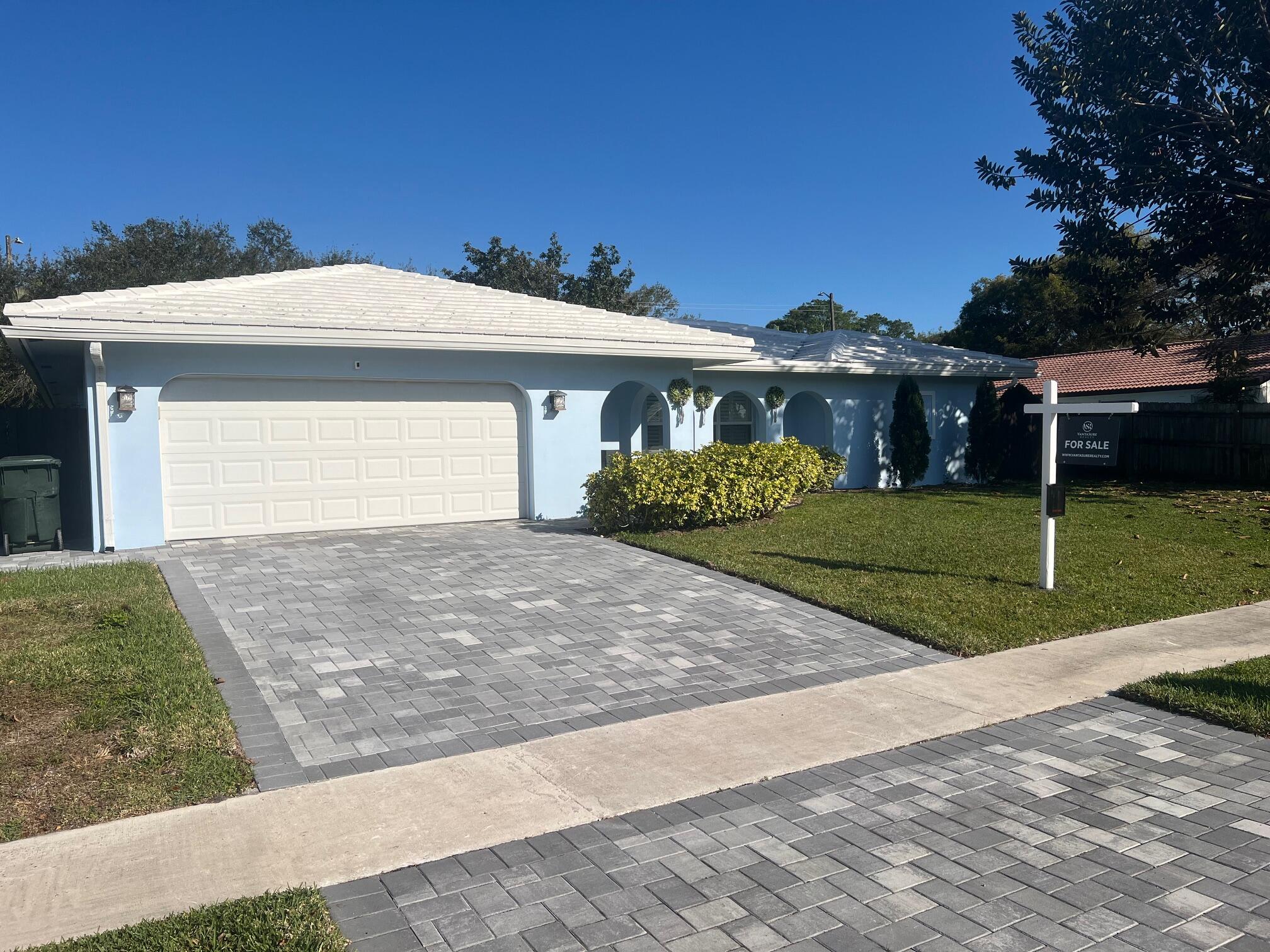 BOCA MADERA - Residential