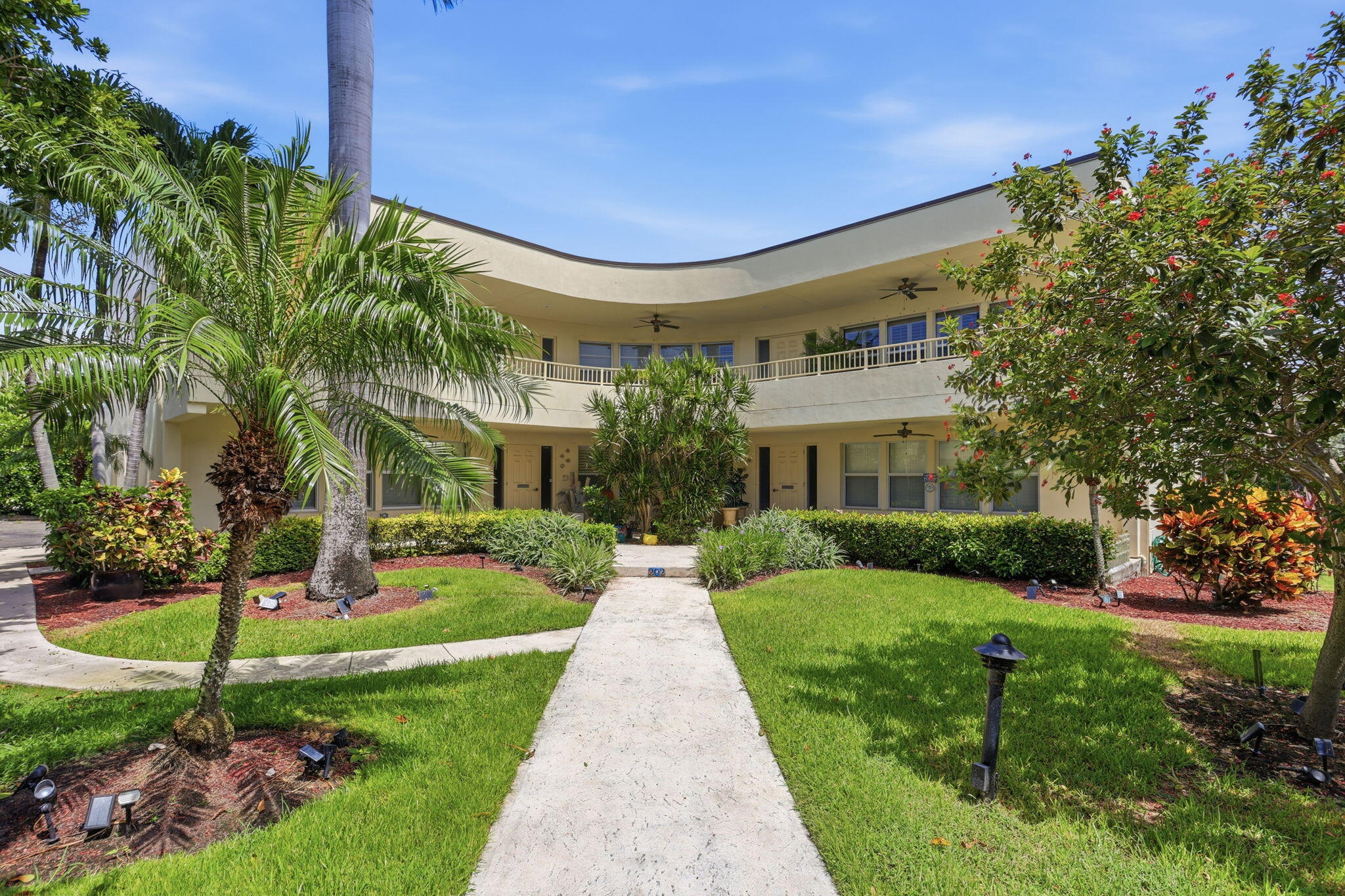 CREST CONDO - Residential
