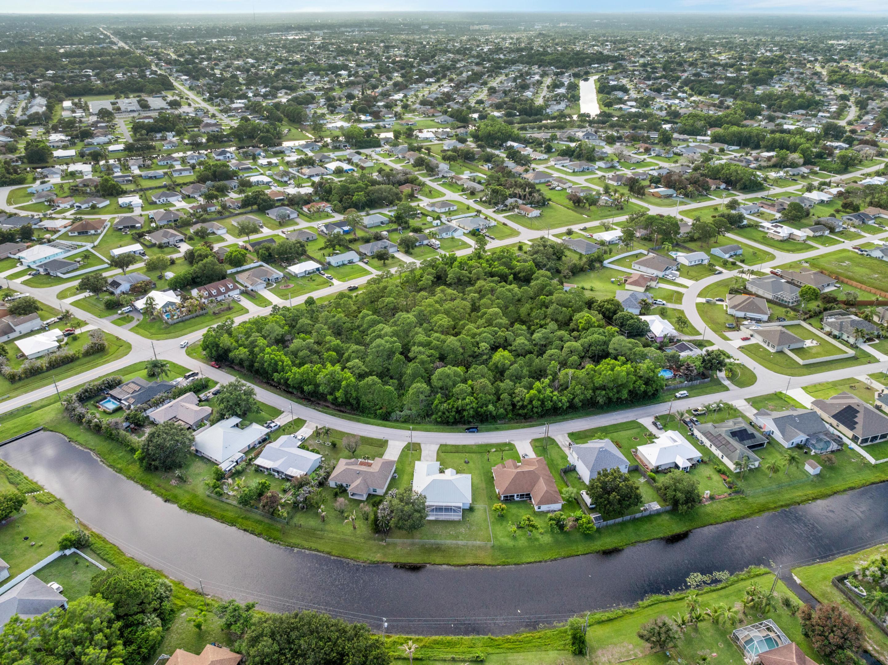 PORT ST LUCIE SECTION 40 - Residential