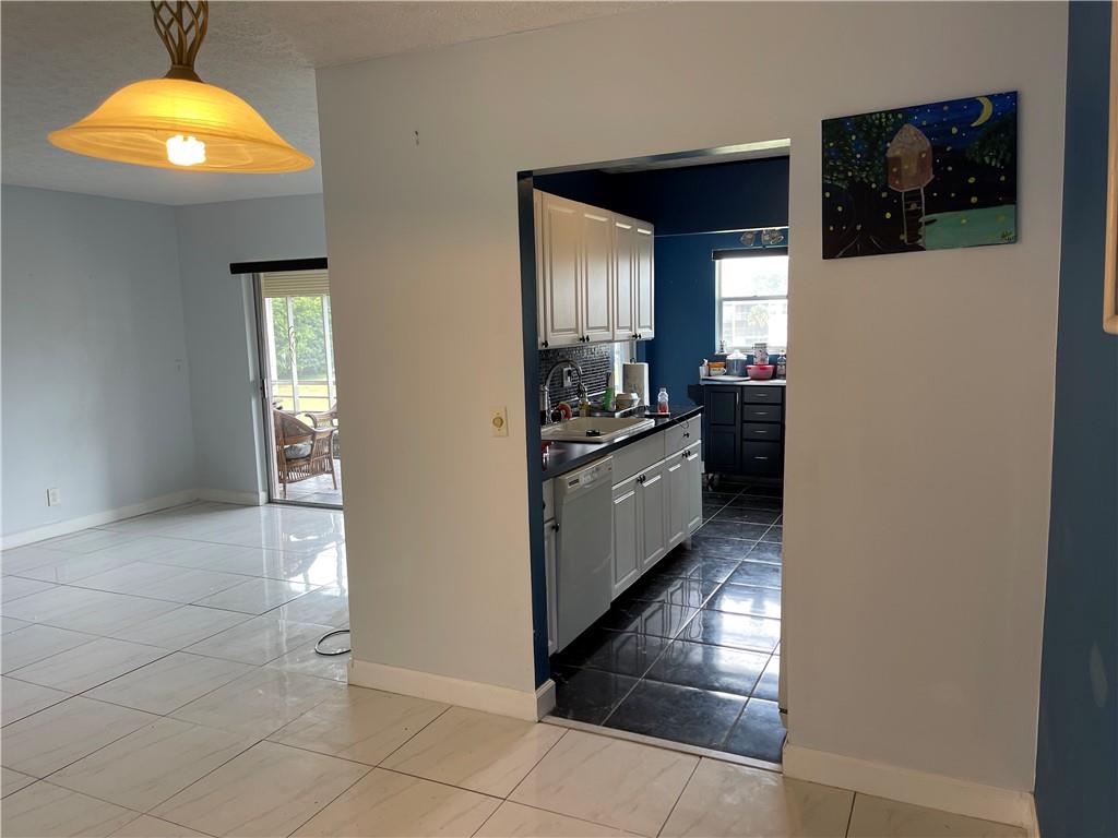 Canongate Condominium - Residential