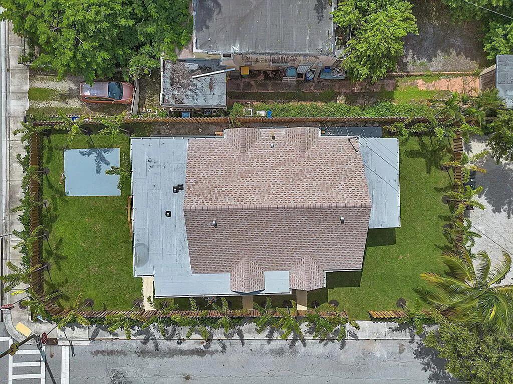 LAKE WORTH TOWN OF - Residential Lease