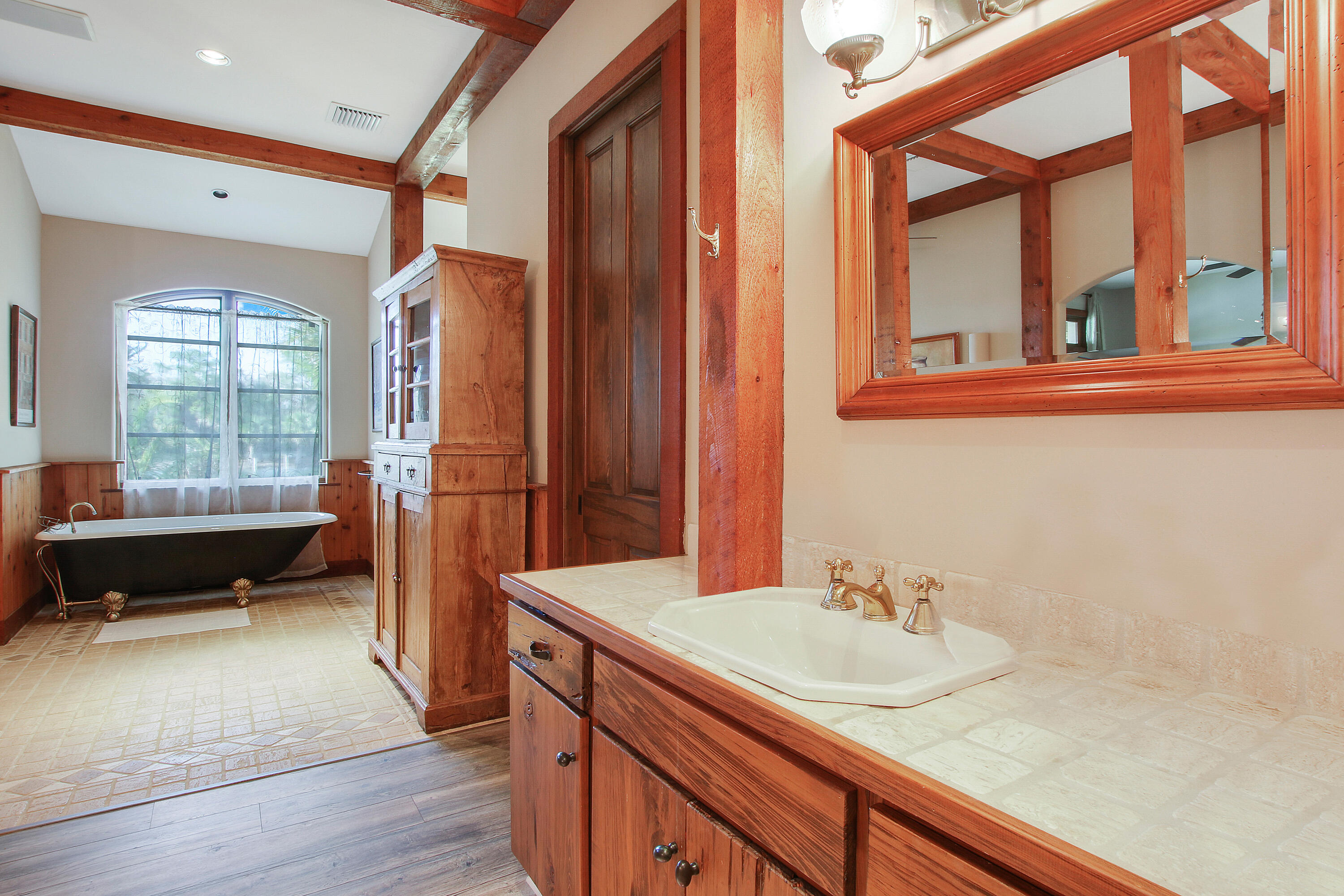 RANCH COLONY - RANCH ESTATES - Residential