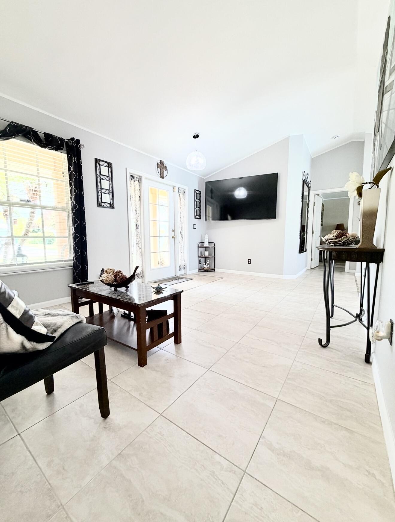 PORT ST LUCIE SECTION 27 - Residential