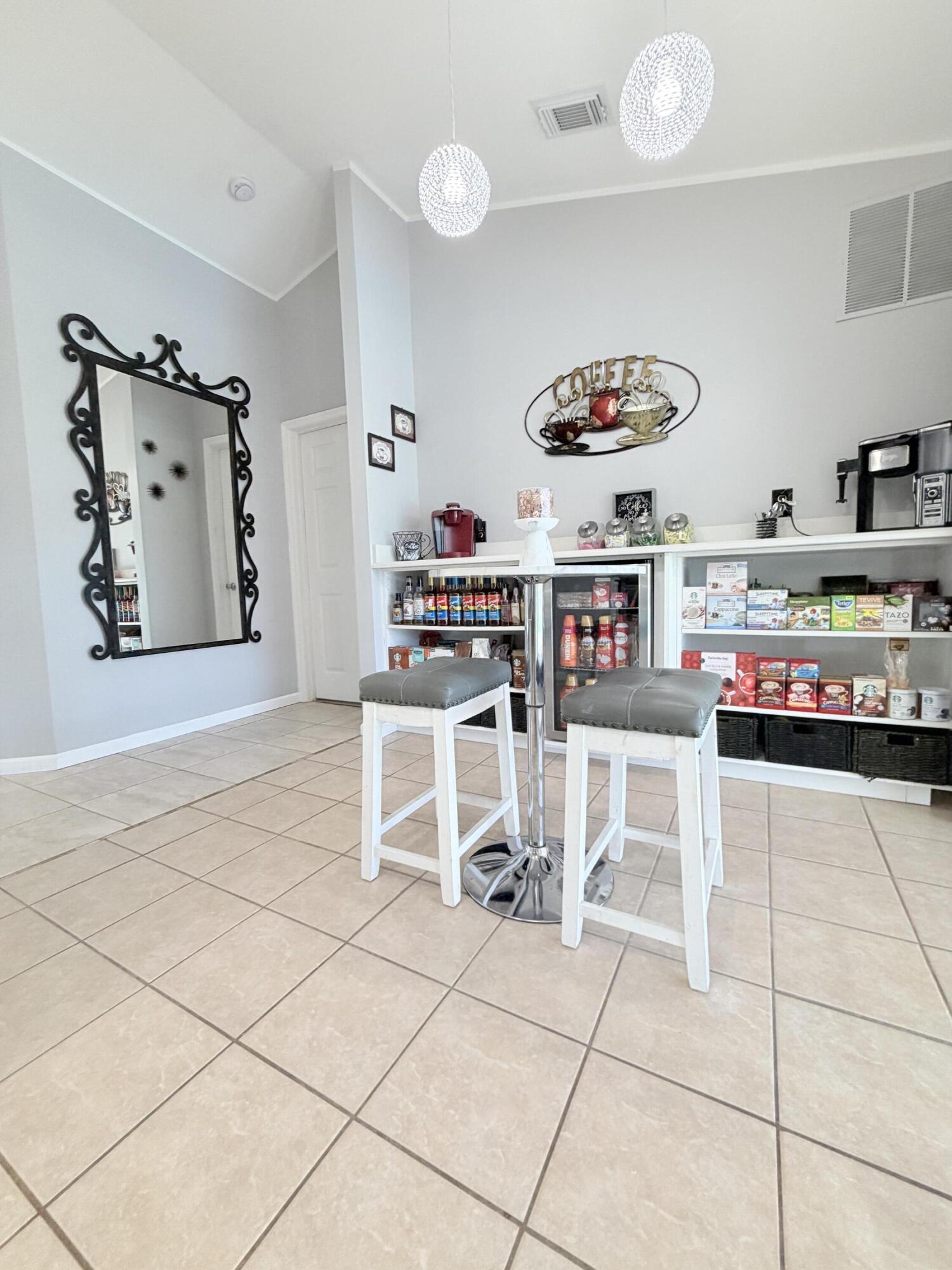 PORT ST LUCIE SECTION 27 - Residential