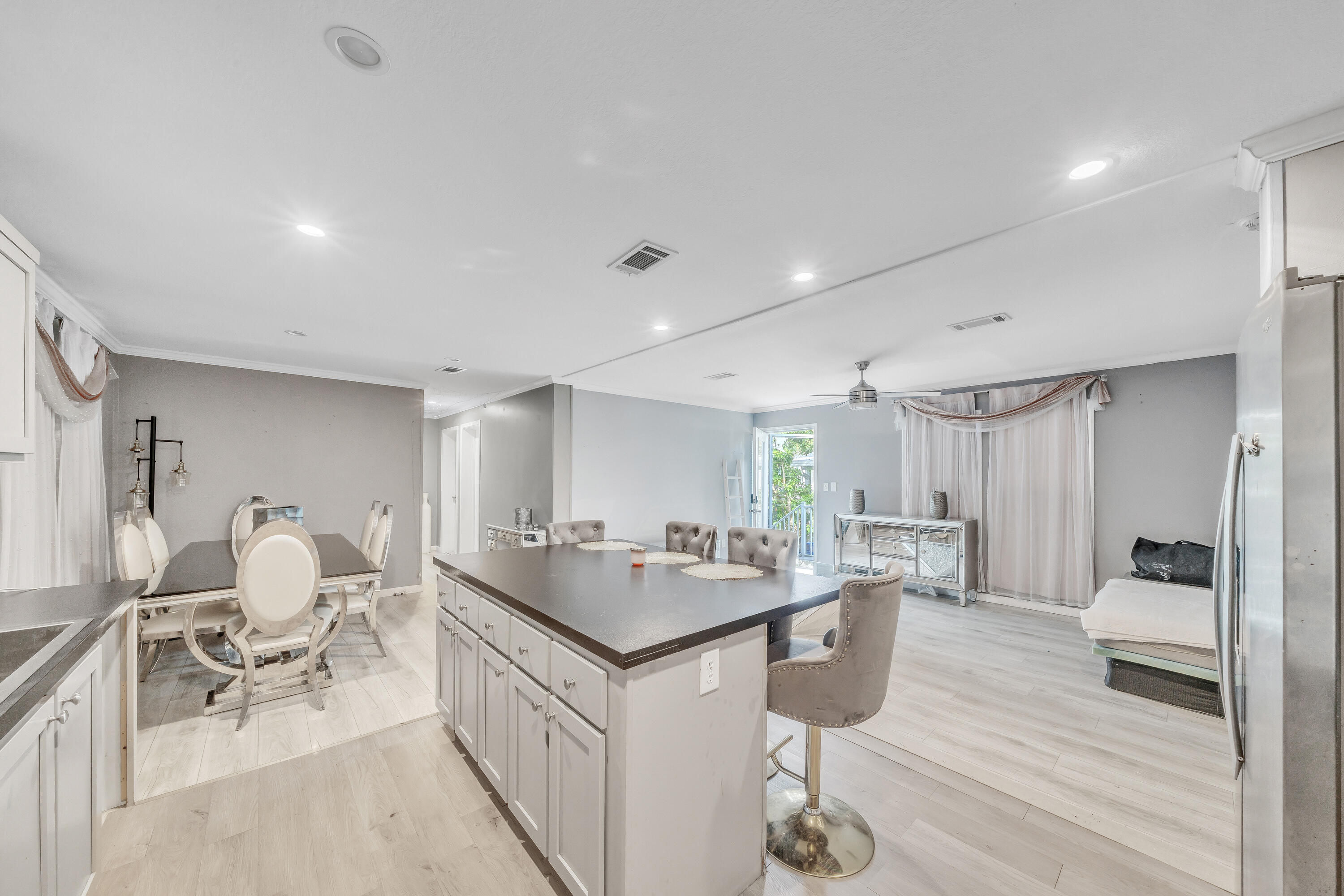 Lake Worth Village - Residential