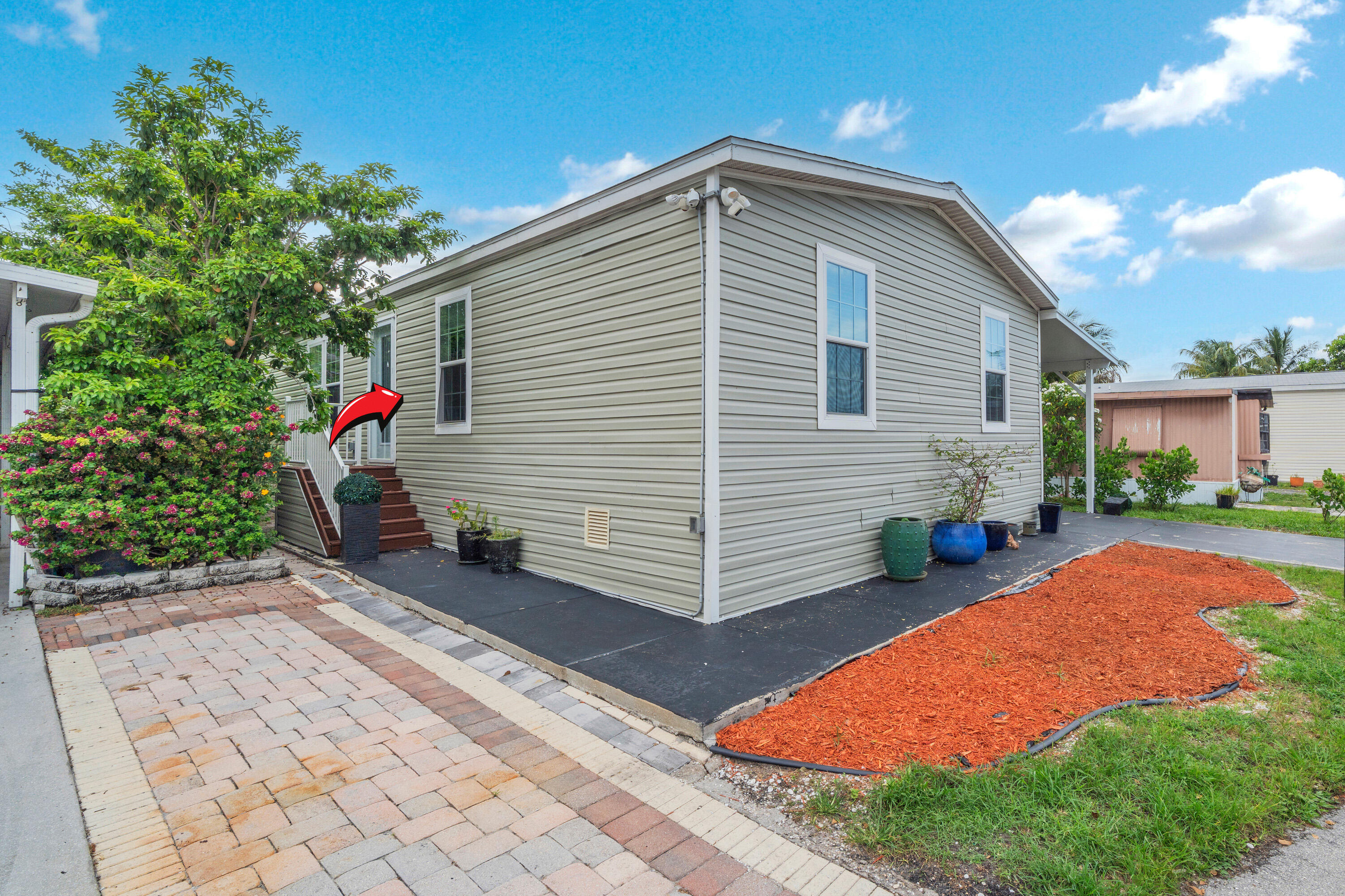 Lake Worth Village - Residential