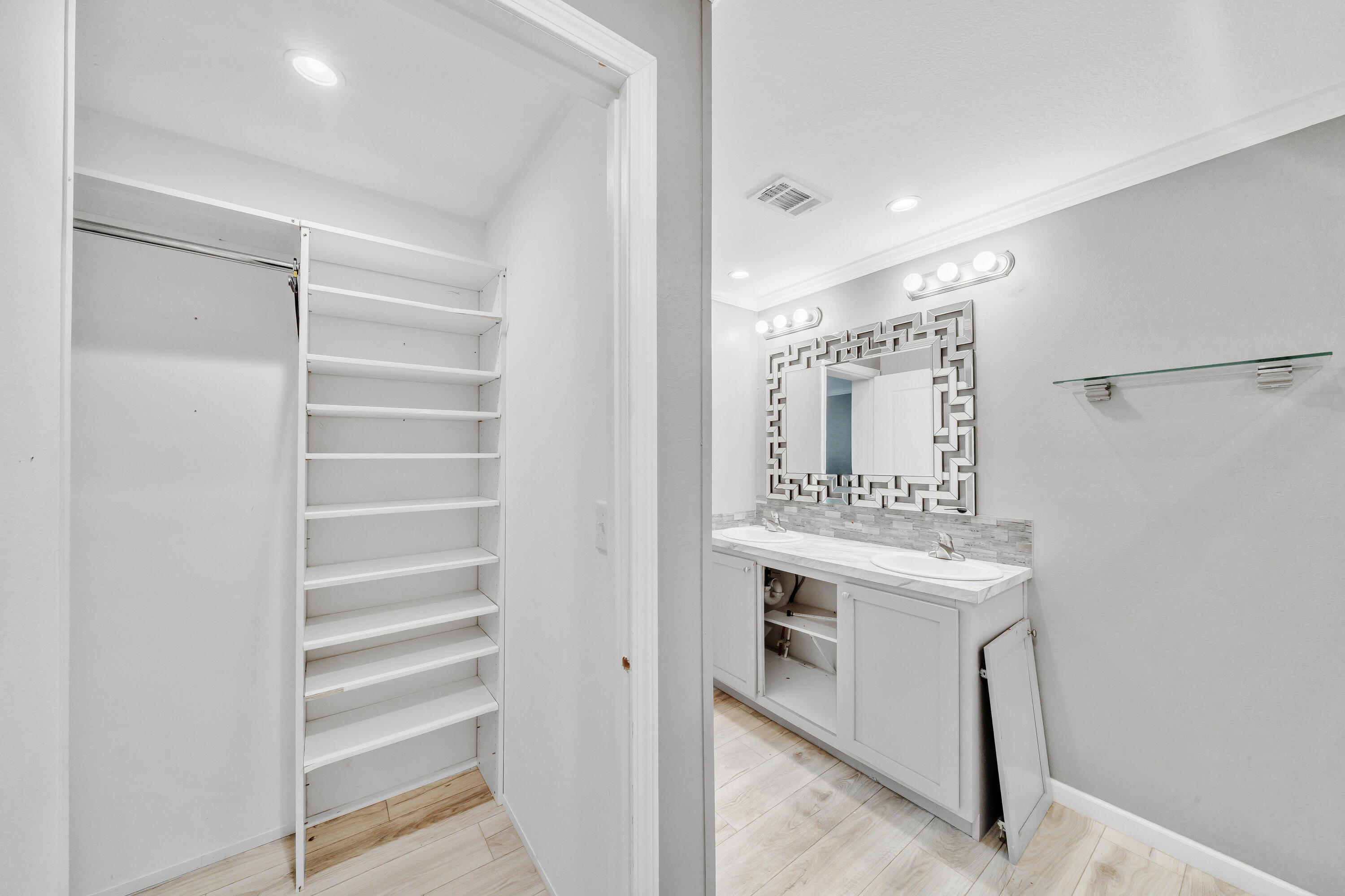 Lake Worth Village - Residential