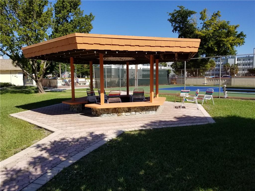 Garnet condo - Residential