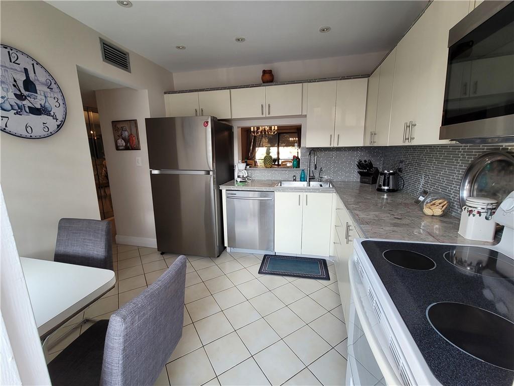 Garnet condo - Residential