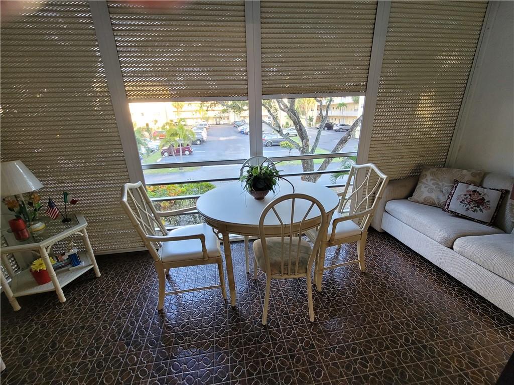 Garnet condo - Residential
