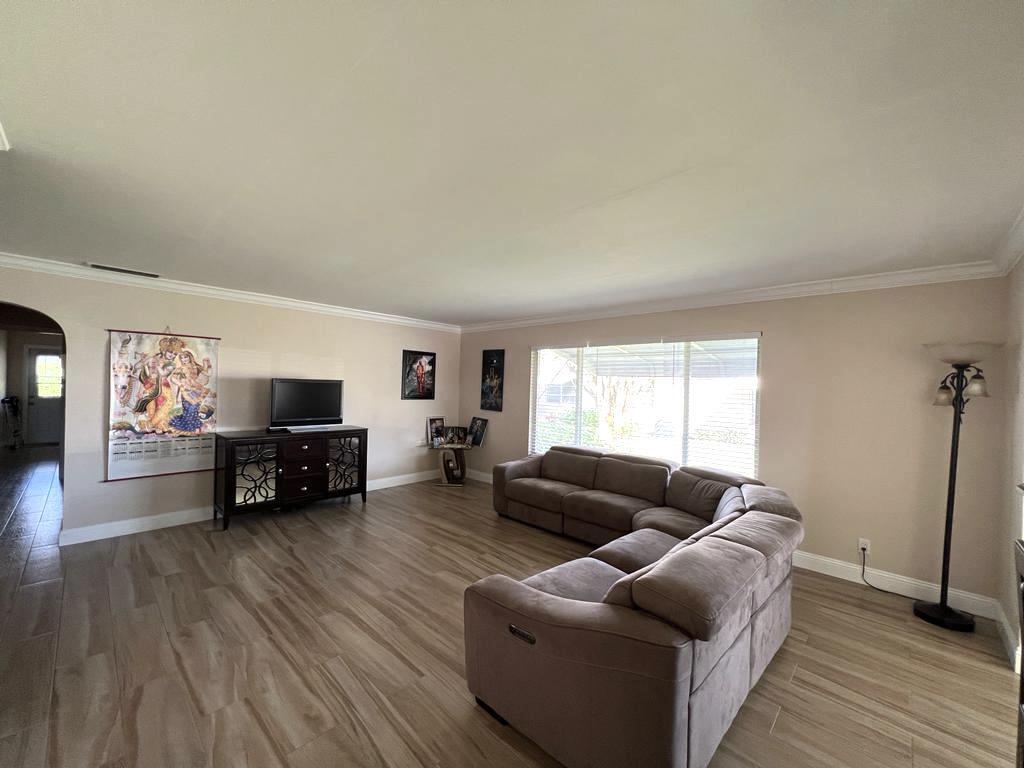 HIGH POINT WEST CONDOMINIUM NO 2 - Residential
