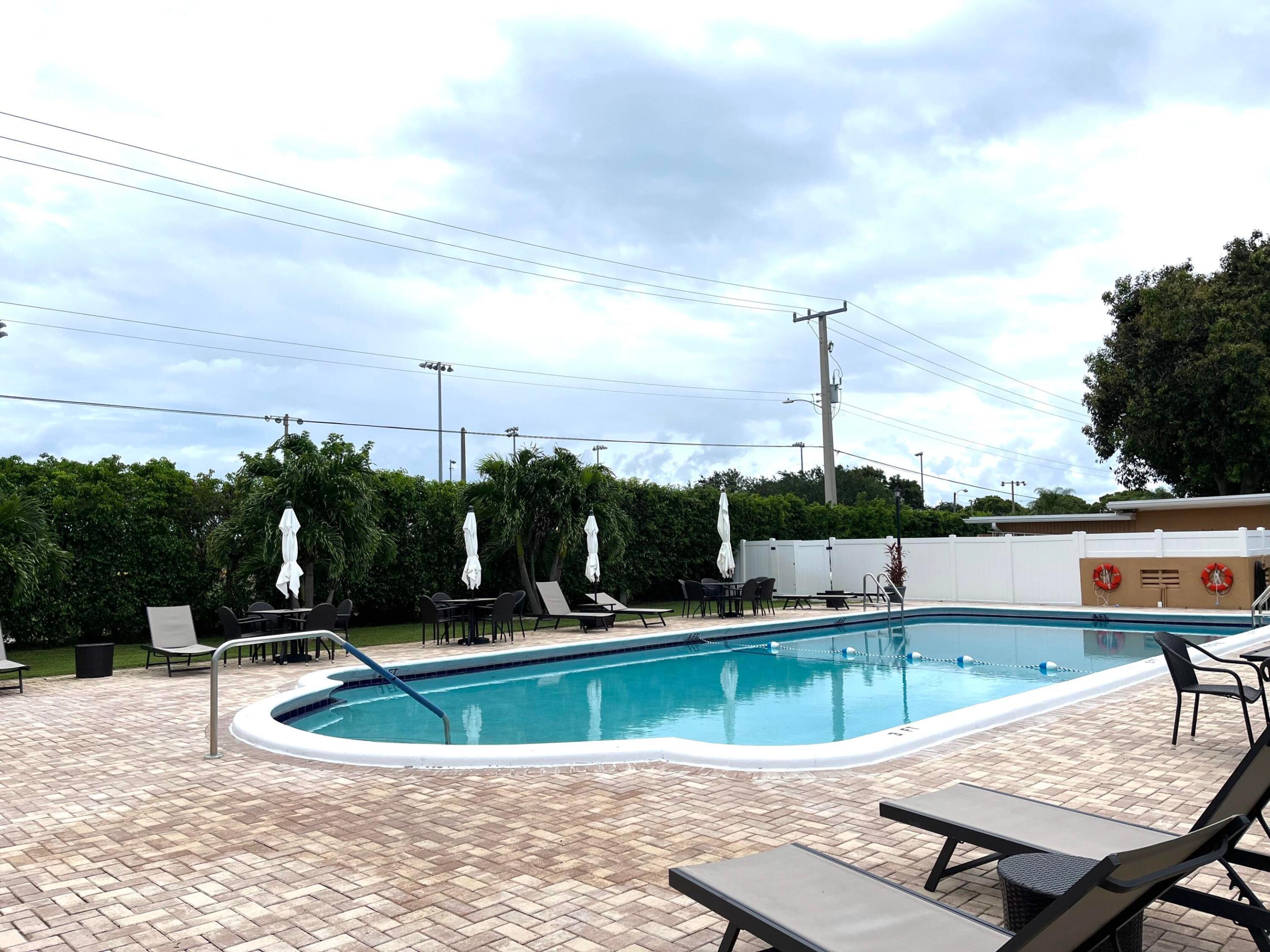 HIGH POINT WEST CONDOMINIUM NO 2 - Residential